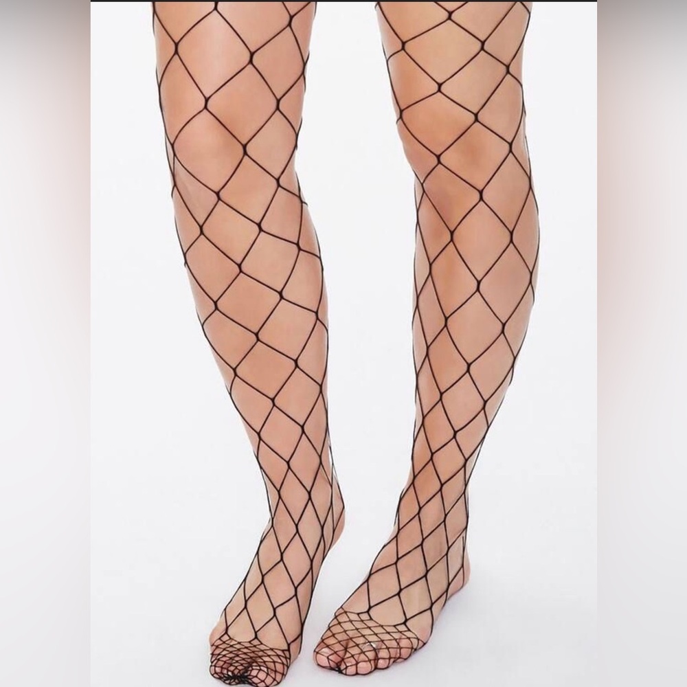 Large Net Black Fishnet Tights